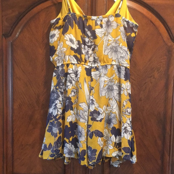 Trixxi Ruffle Romper Yellow Floral Medium - Picture 6 of 16